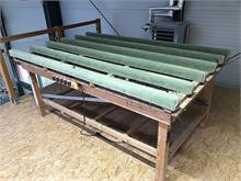 Holz Arbeitstisch mit gepolsterten Auflagen